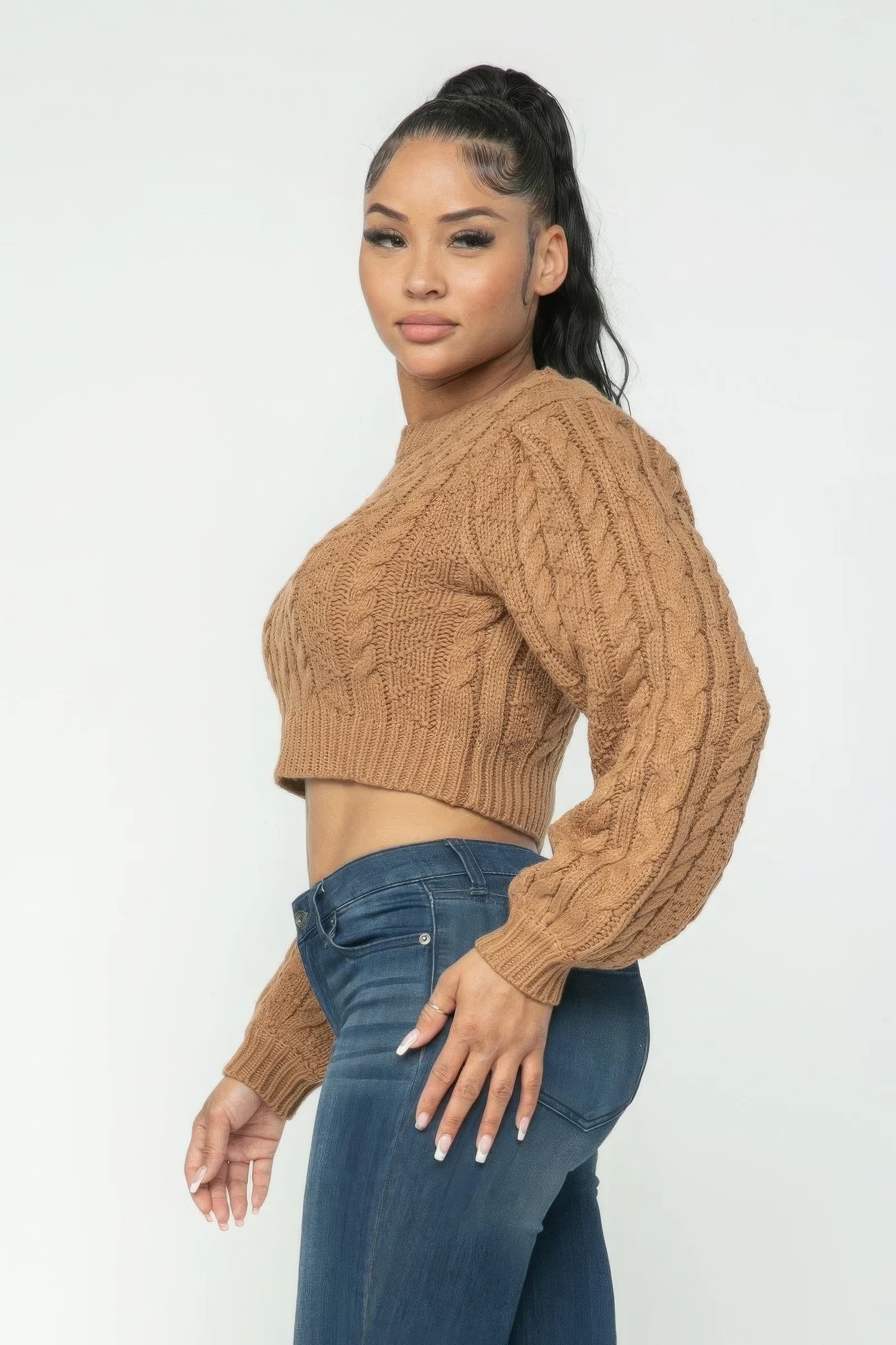 Women's Round Neck Cable Knit Pullover Sweater Long Sleeve Cropped Top