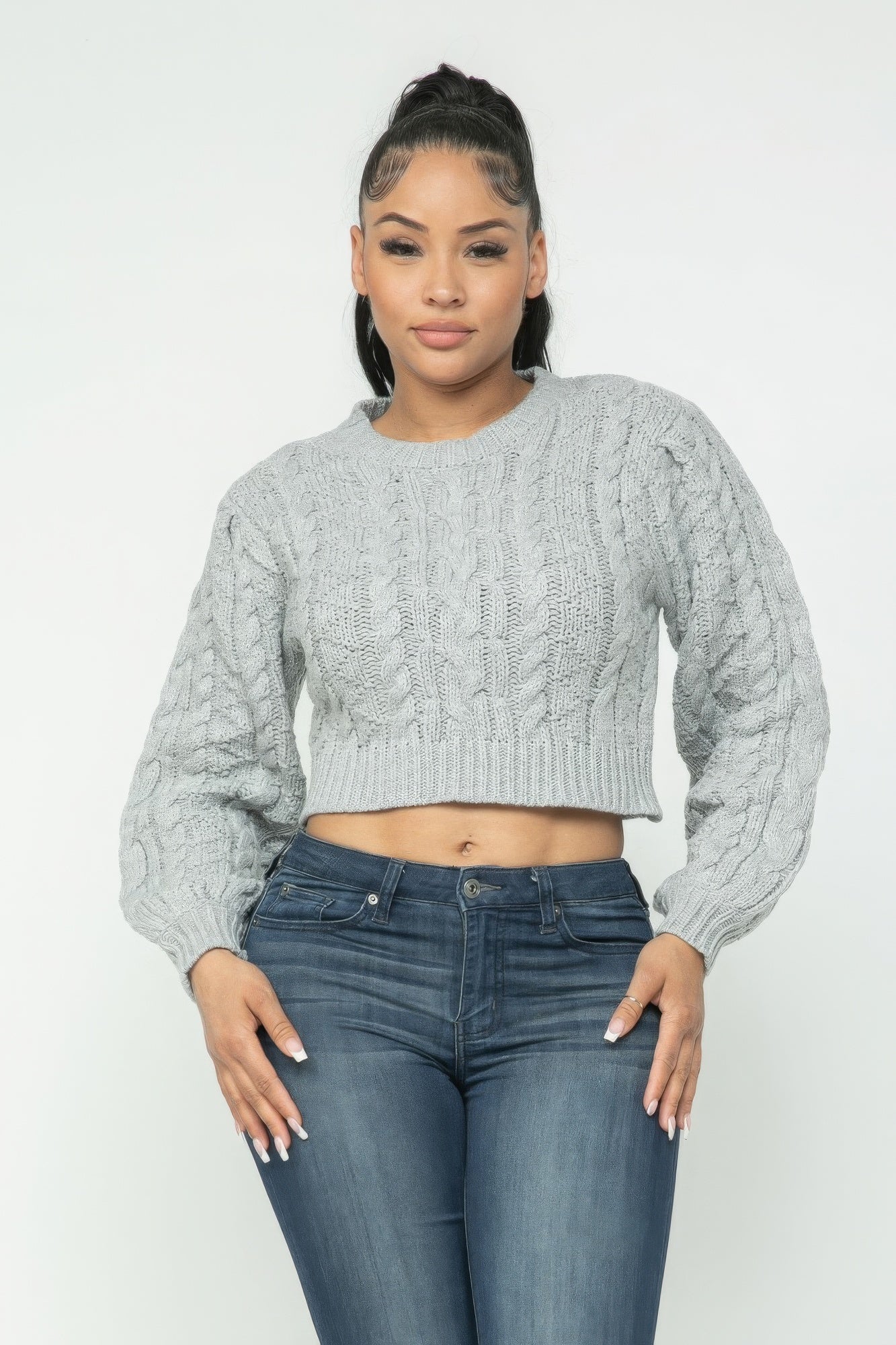 Women's Round Neck Cable Knit Pullover Sweater Long Sleeve Cropped Top
