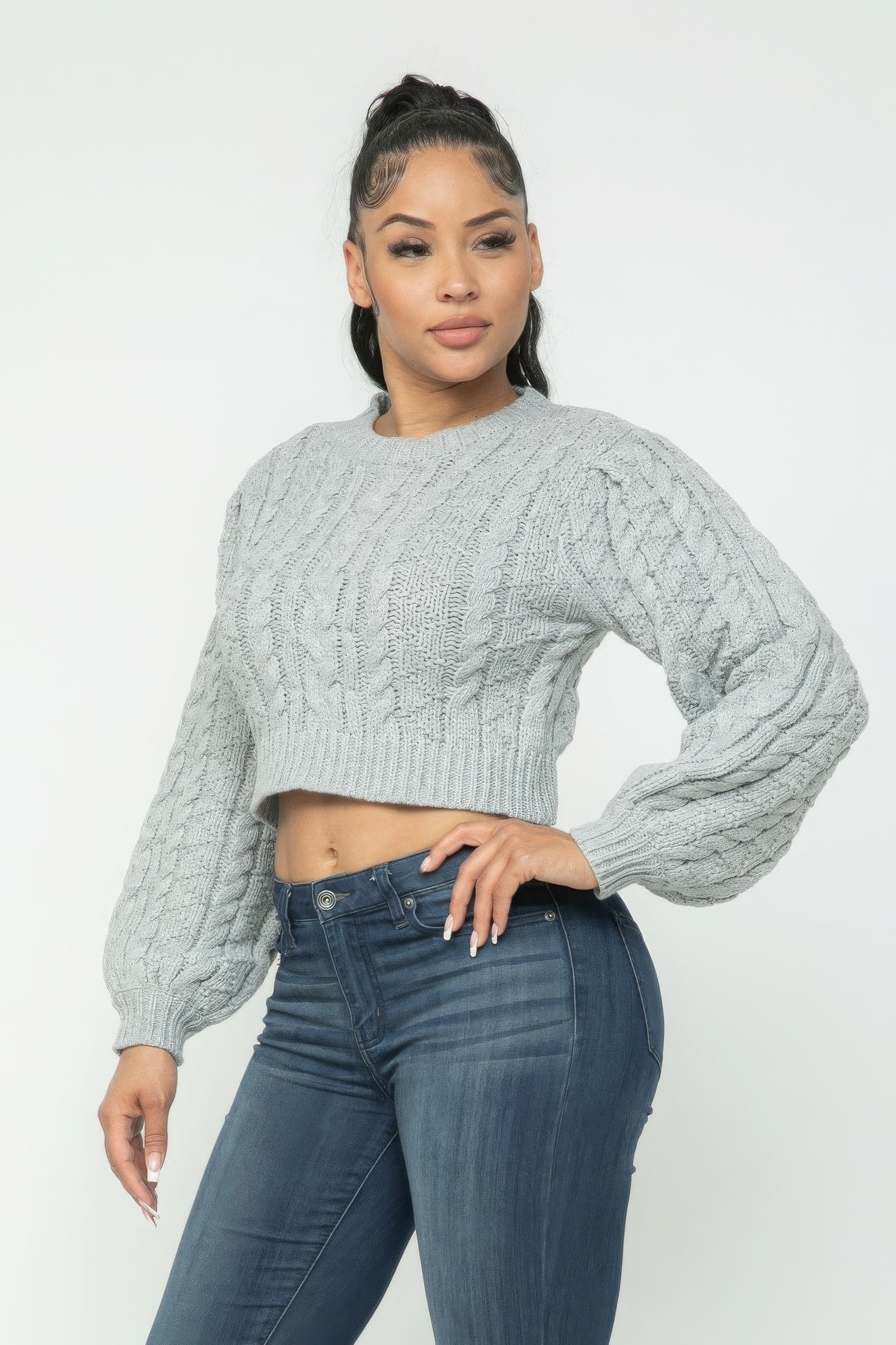 Women's Round Neck Cable Knit Pullover Sweater Long Sleeve Cropped Top