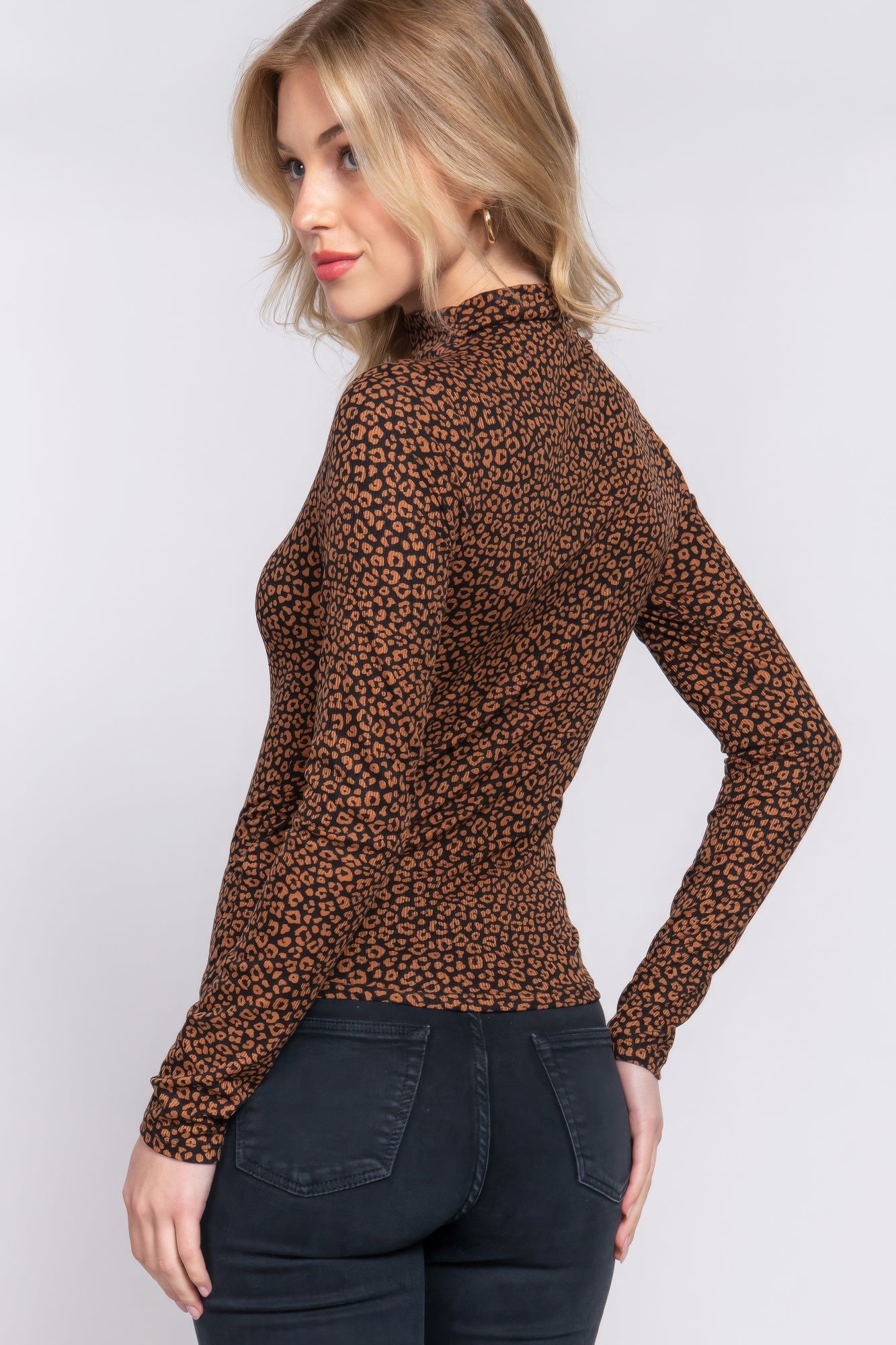 Women's Basic Mock Neck Top Soft Stretch Animal Print Knit Long Sleeve Shirt