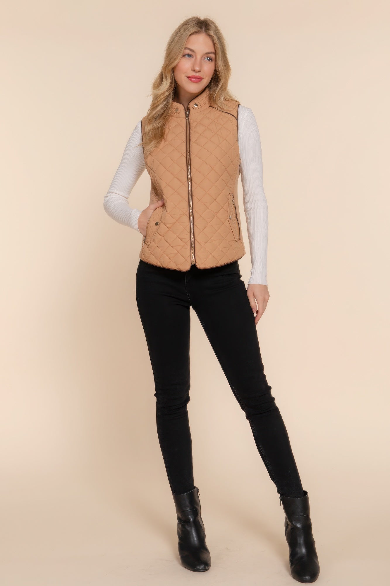 Women's Outwear Vest Stand Collar Lightweight Zip Suede Piping Quilted Vest
