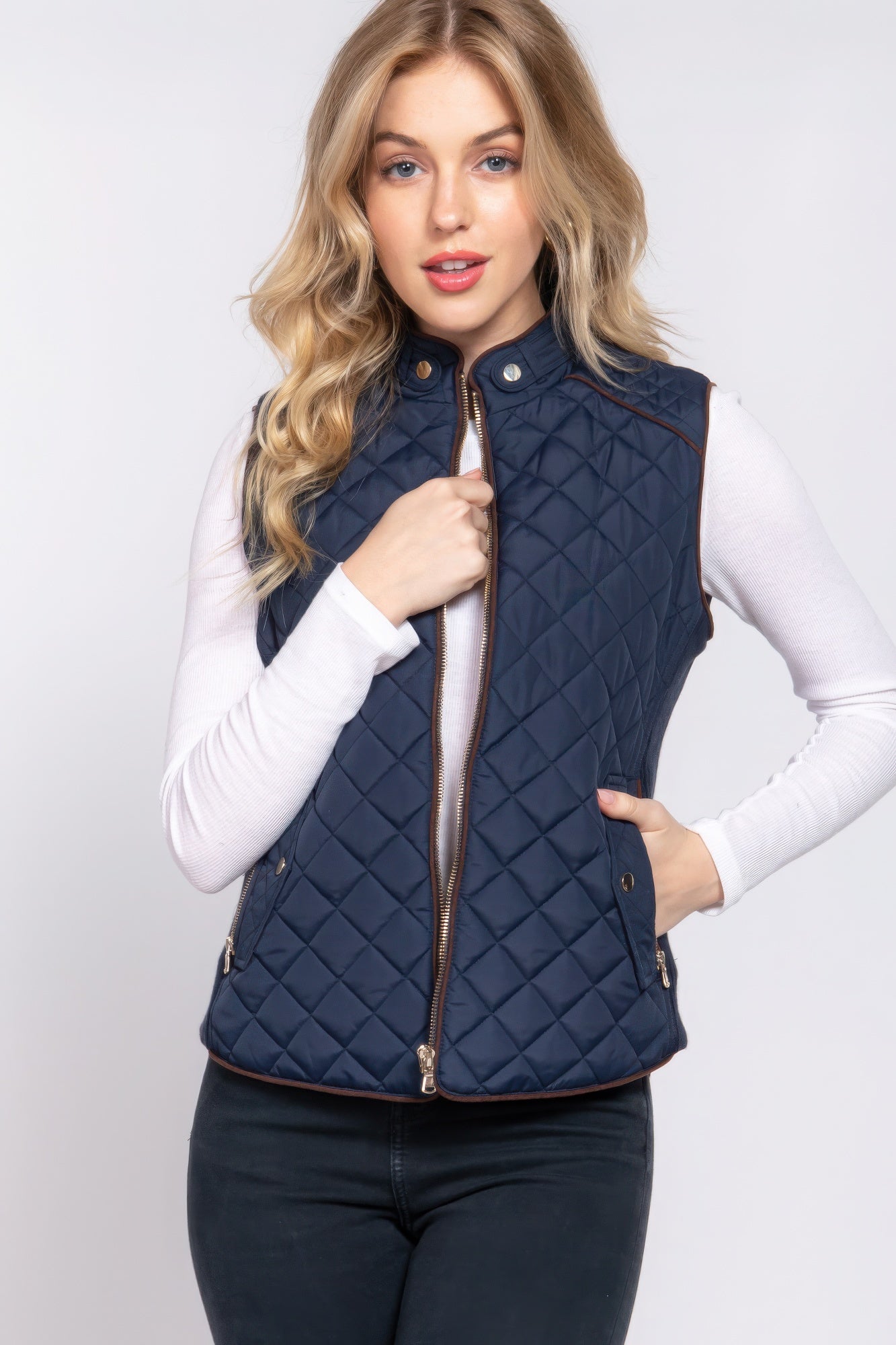 Women's Outwear Vest Stand Collar Lightweight Zip Suede Piping Quilted Vest