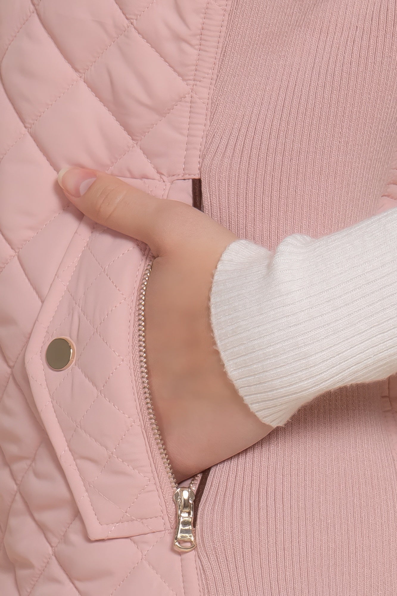 Women's Outwear Vest Stand Collar Lightweight Zip Suede Piping Quilted Vest