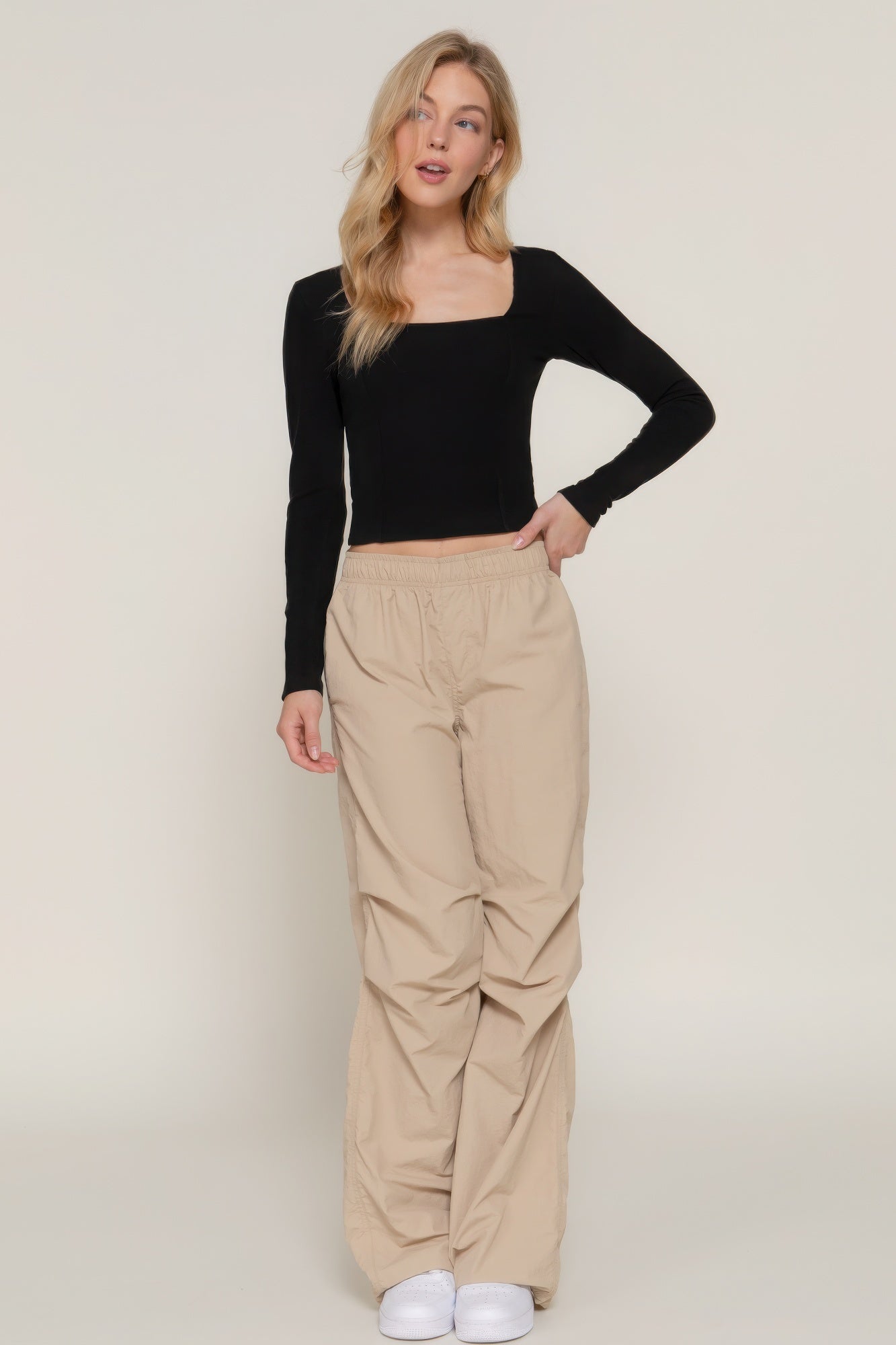 Women's Long Sleeve Sweetheart Neck Shirt Soft Seam Knit Top