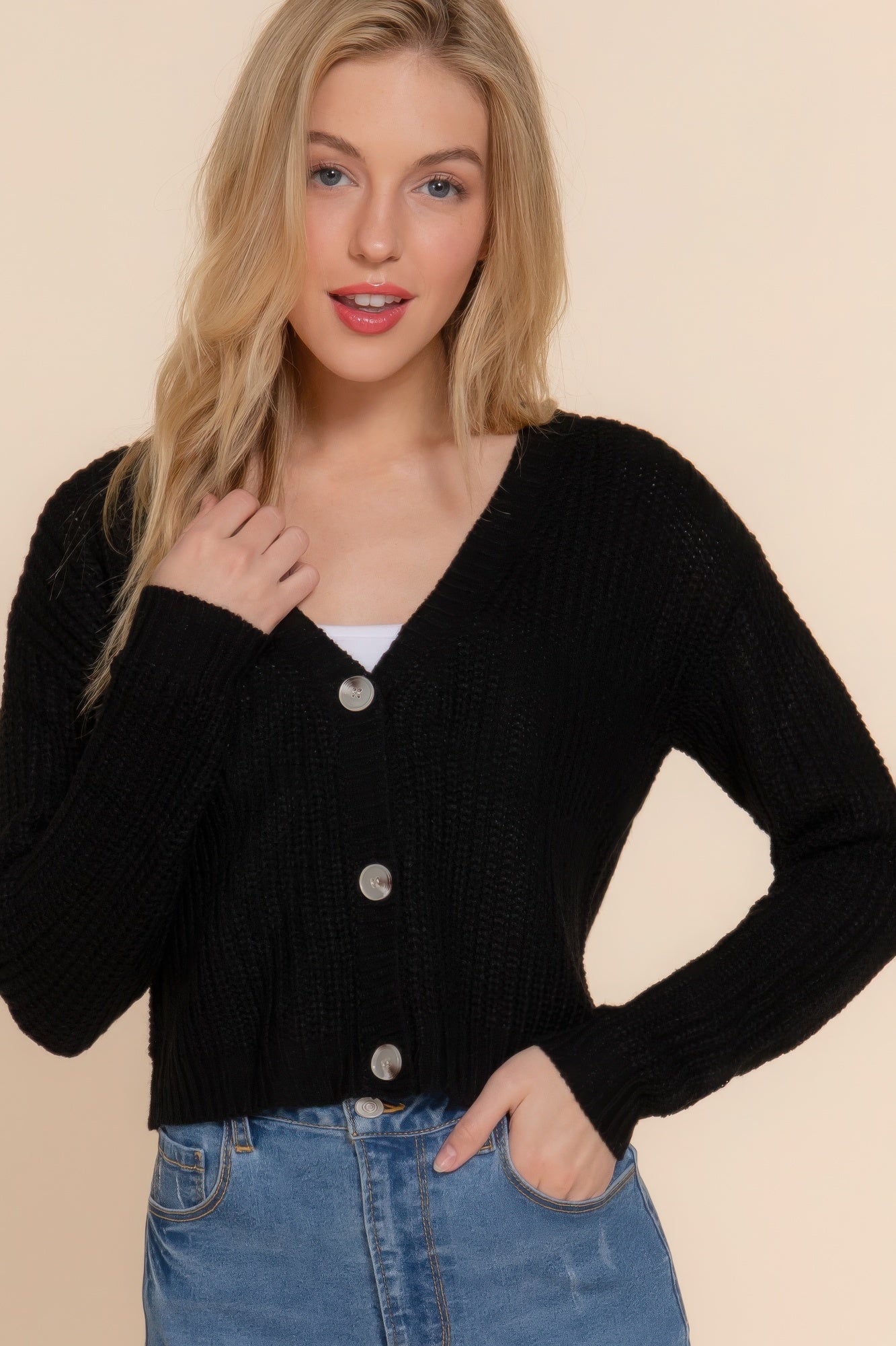 Women's Long Sleeve V-neck Button-Down Basic Cropped Cardigan Sweater (S-L)