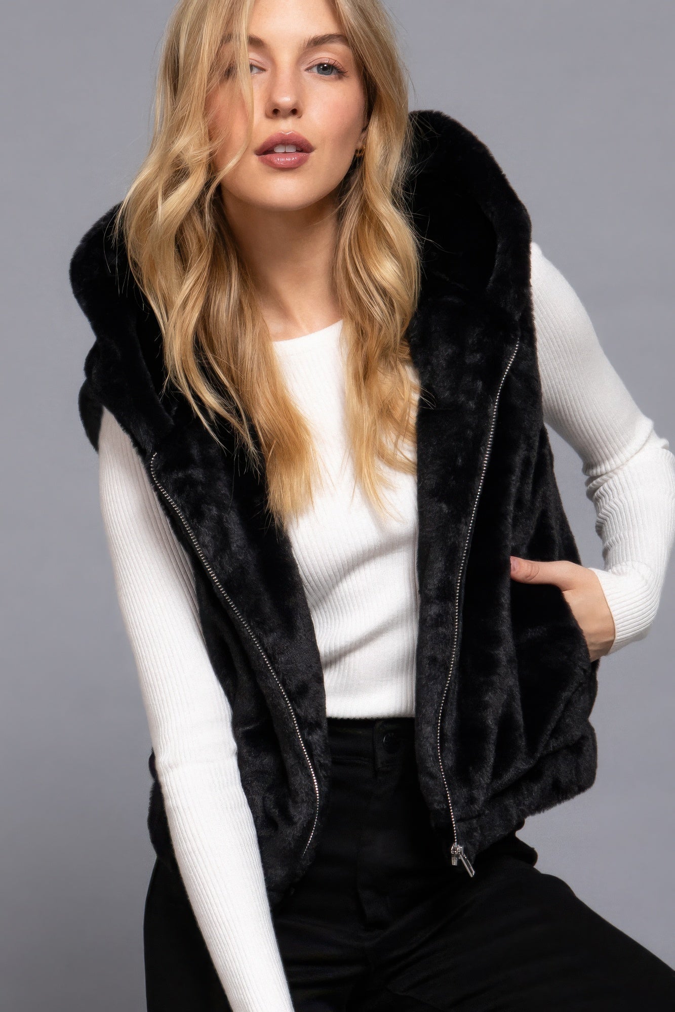 Women's Hoodie Faux Fur Vest Coat Sleeveless Waistcoat Furry Zip Up Warm Jacket