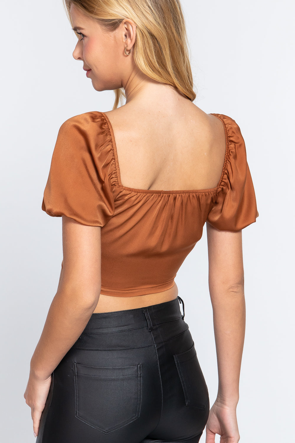Women's Short Sleeve Sweetheart Neck Front Shirring Ribbon Tie Woven Crop Top