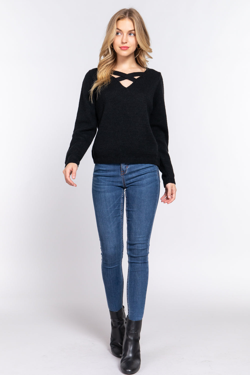 Long Sleeve X Strap V-neck Pullover Soft Sweater - Black
