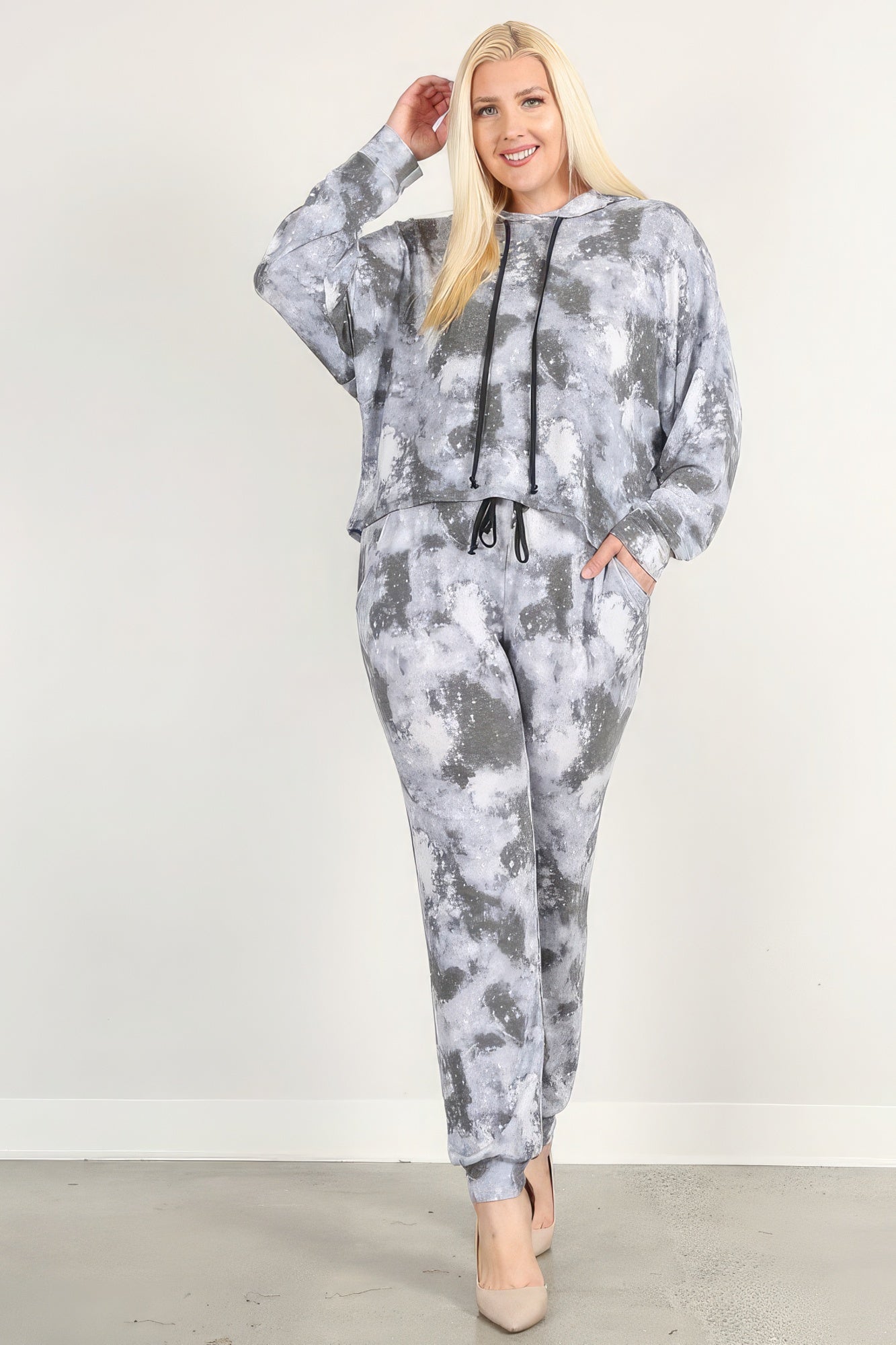 Women Plus Tie Dye Print Pullover Hoodie Sweatshirt & Sweatpants Set (1X,2X,3X)