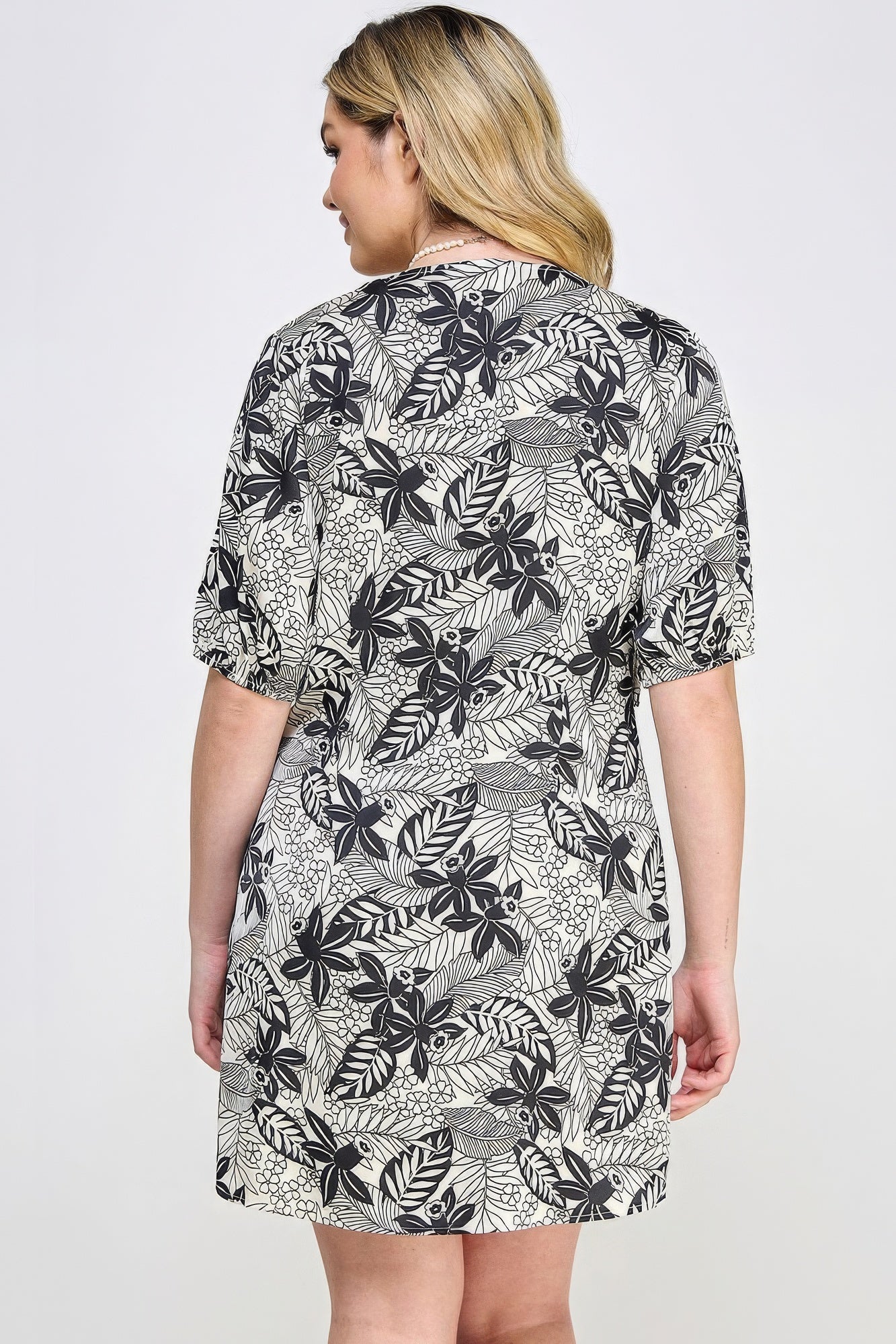 Women Plus Botanical Printed Mini Dress Front Tie V Neck Short Sleeve (1X,2X,3X)