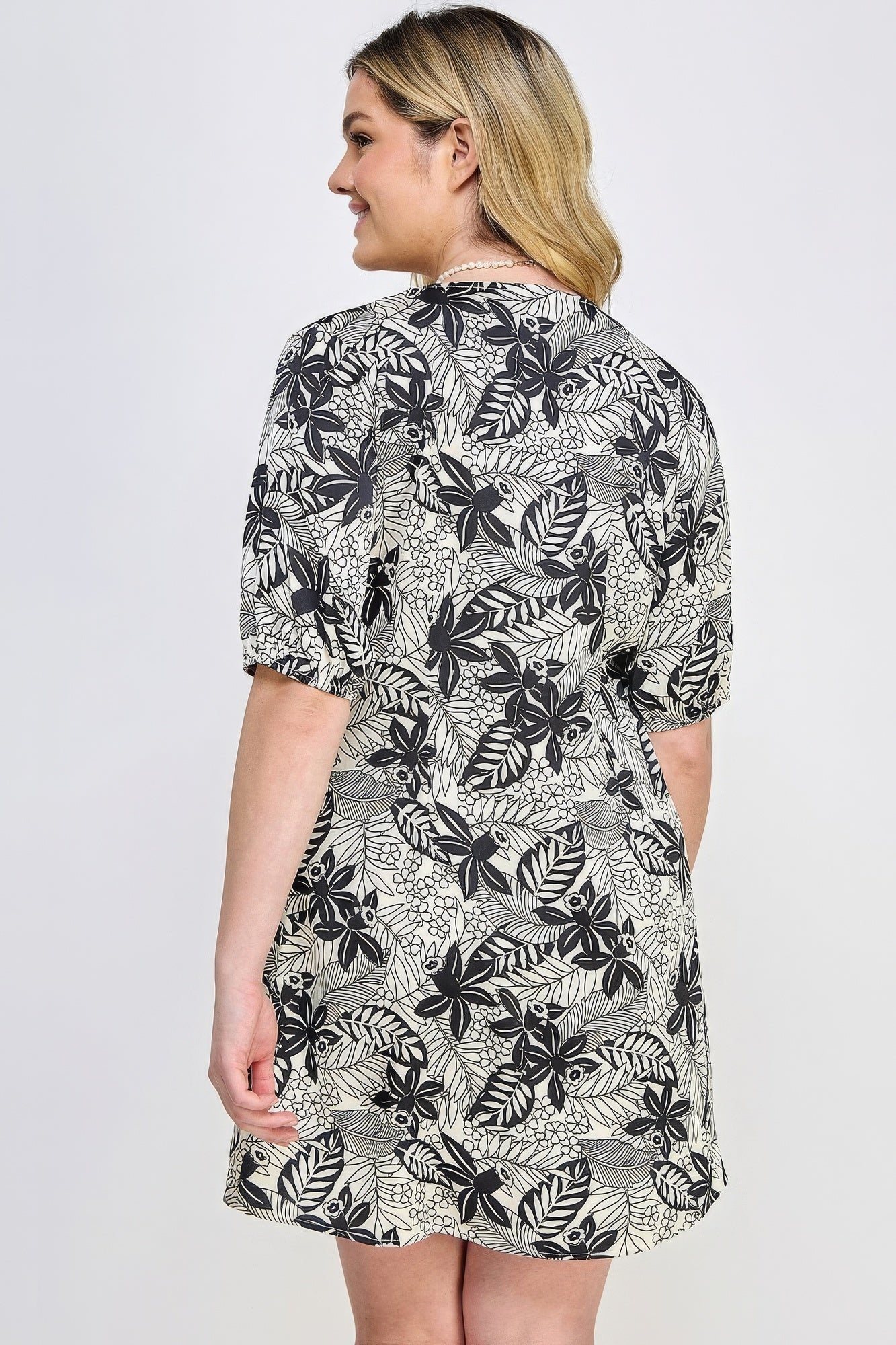 Women Plus Botanical Printed Mini Dress Front Tie V Neck Short Sleeve (1X,2X,3X)